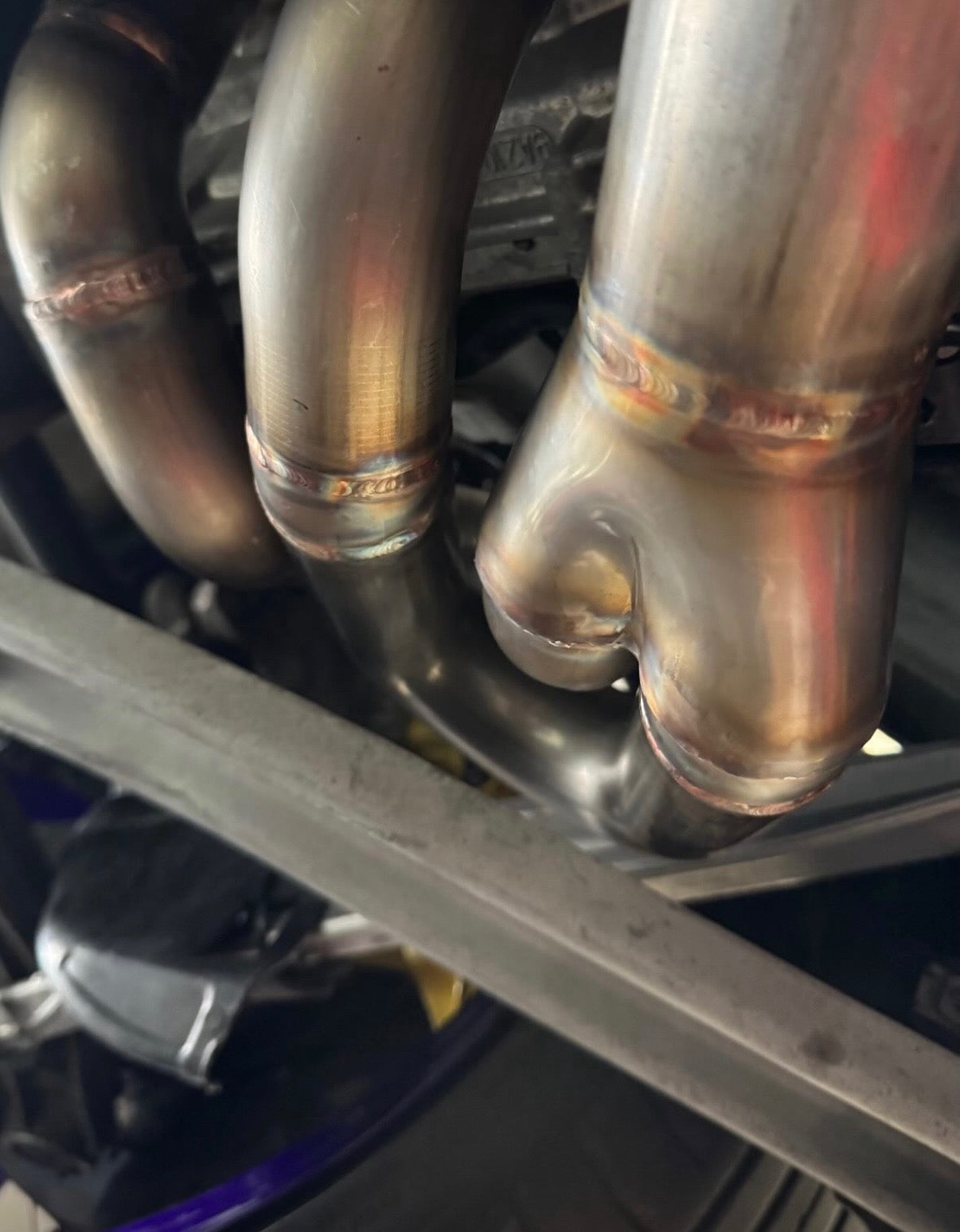 Equal Length Stainless Steel Manifold designed for optimal performance and durability, crafted from high-quality stainless steel for improved exhaust flow, even heat distribution, and enhanced engine efficiency. Perfect for high-performance applications.